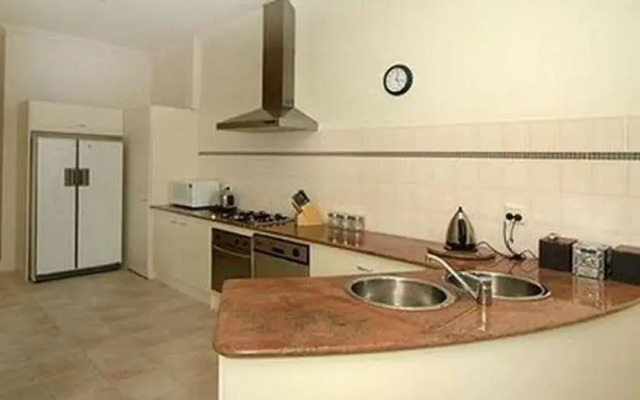Michelles Garden Apartments Adelaide