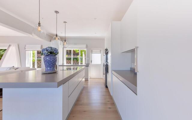 Sublime Five bed Property in Glorious Setting