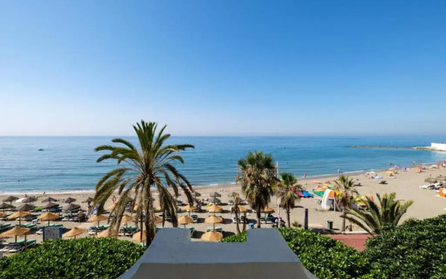 Luxury 3 Bedroom Beach Front Apartment in Marbella