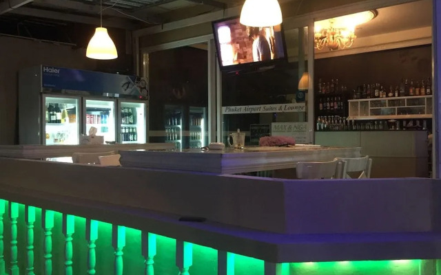 Phuket Airport Suites & Lounge Bar