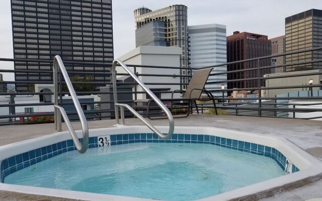 Prime Location For UCLA Students S209