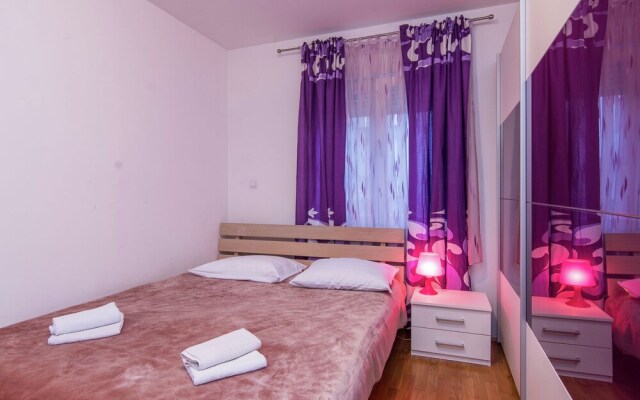 Comfortable Apartment in Zadar With TV