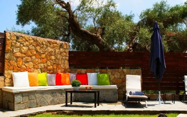 Salonikiou Beach Luxury Residences