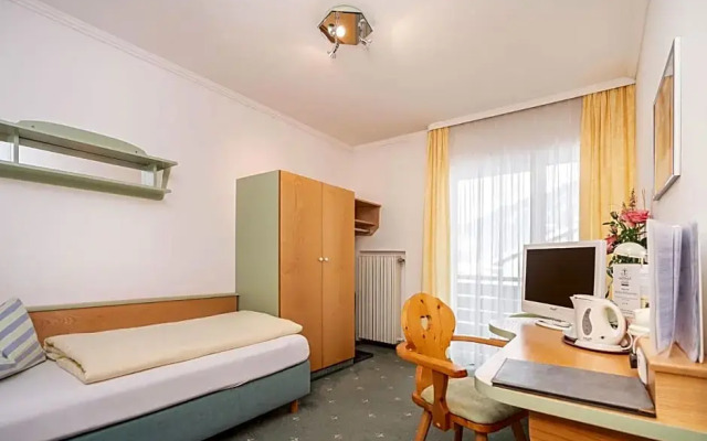 Hotel Sonnenspitz ***