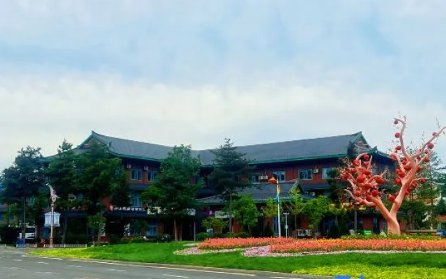 Qingfeng·Banshe Smart Folk Hotel(Chaoxianzu Folk-custom Garden)