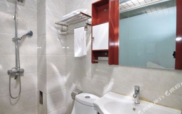 Longmen Hostel