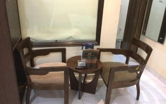 Hotel Priya Palace
