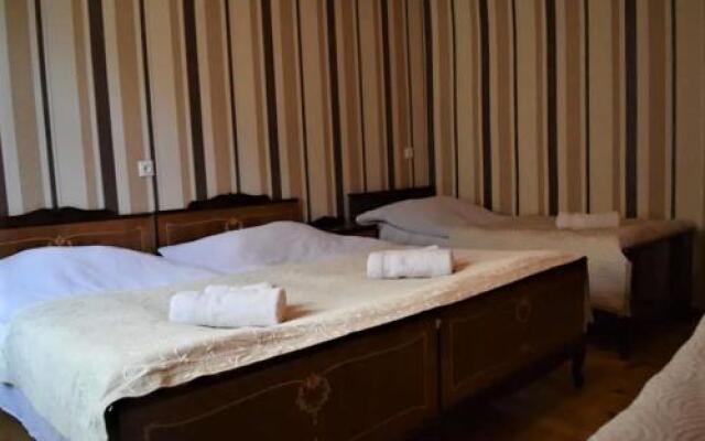 Eliso'S Guesthouse