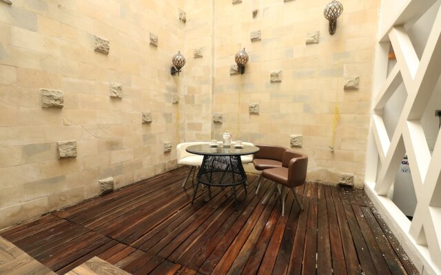 MM Capsule Hostel