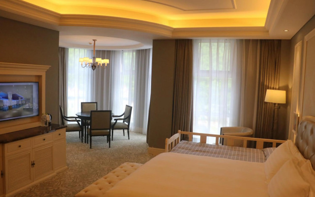 Yin Run Jin Jiang Castle Hotel