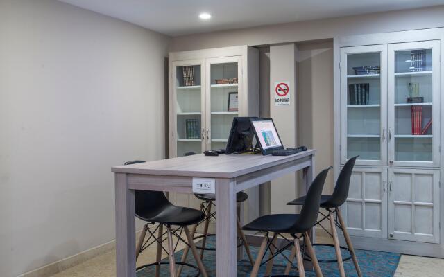 Holiday Inn & Suites Mexico Zona Reforma by IHG