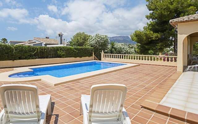 Villa - 3 Bedrooms with Pool - 106419