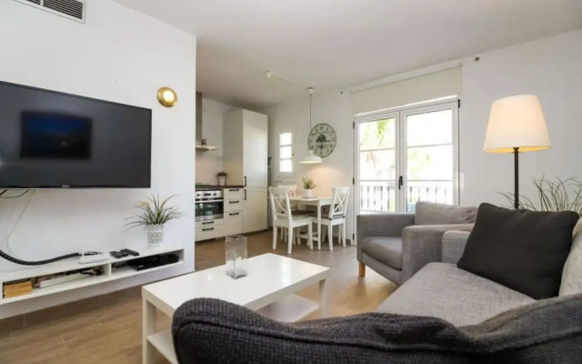 Harbour 374 With Private Roof Terrace in Puerto de Mogan