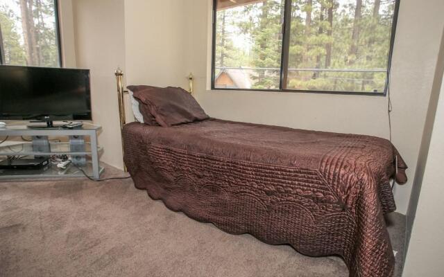 Summit X-ross Roads Condo