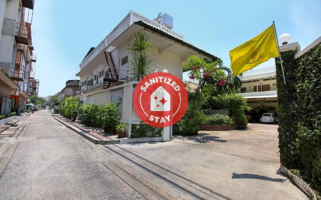 Rajata Hotel