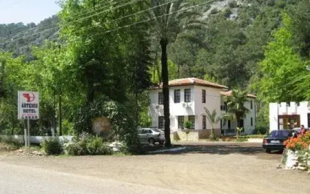 Çirali Artemi̇s Hotel