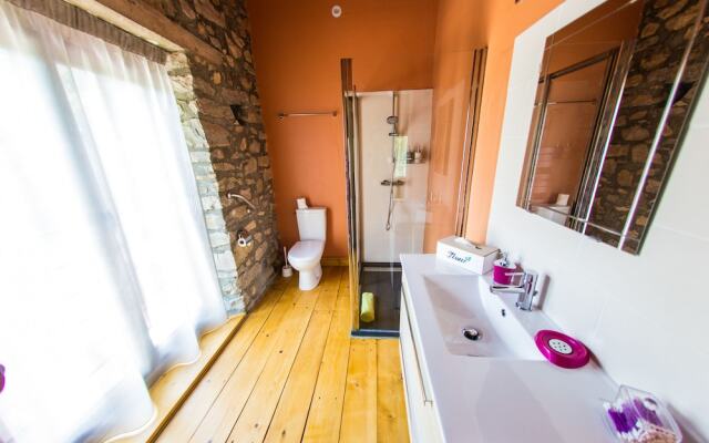 Moulin d'Entre Les Roches