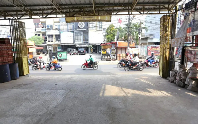 OYO 93356 Pondok Cirendeu
