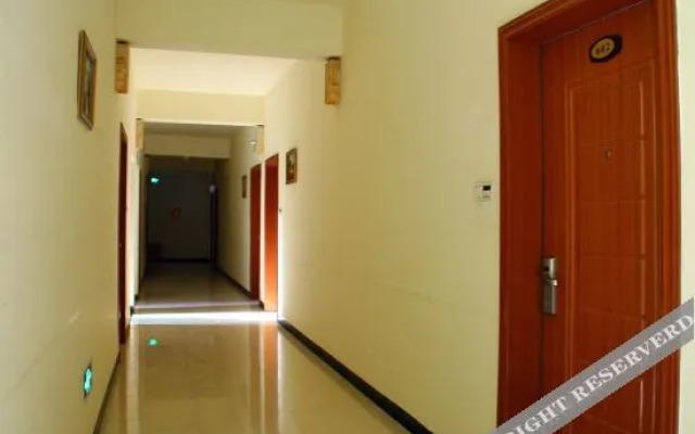 Sunday Business Hotel