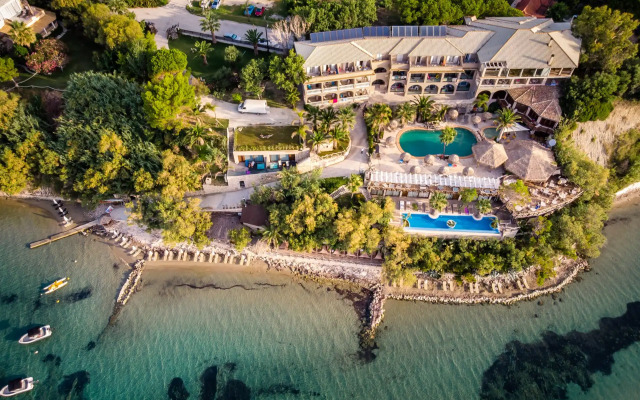 Gloria Maris Hotel Suites & Villas