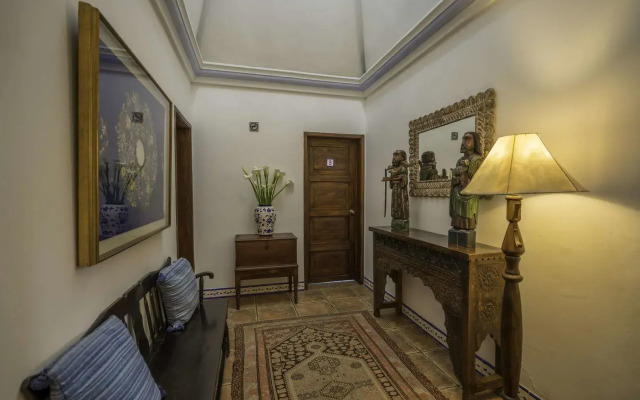 Casa Encantada by Porta Hotels