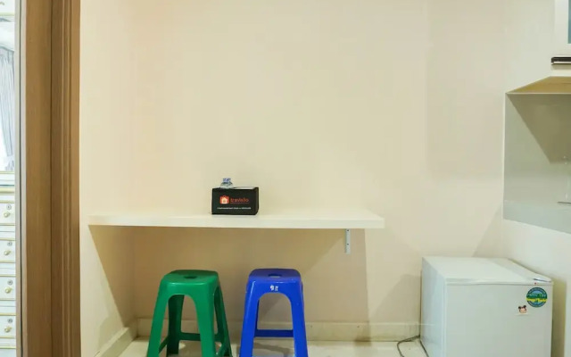 Modern 1BR Apartment at Puri Orchard