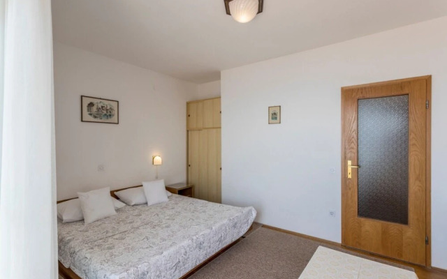 Vedra- Free Parking and Close to the Beach - SA2 - B