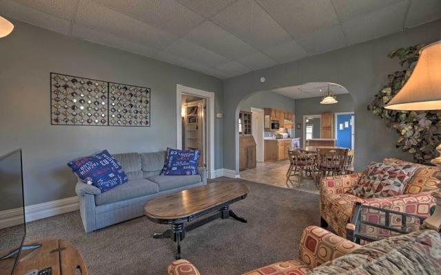 Manistee House w/ Deck: 1/2 Mi to Riverwalk!