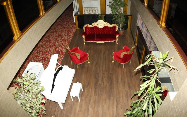 Grand Amisos Hotel
