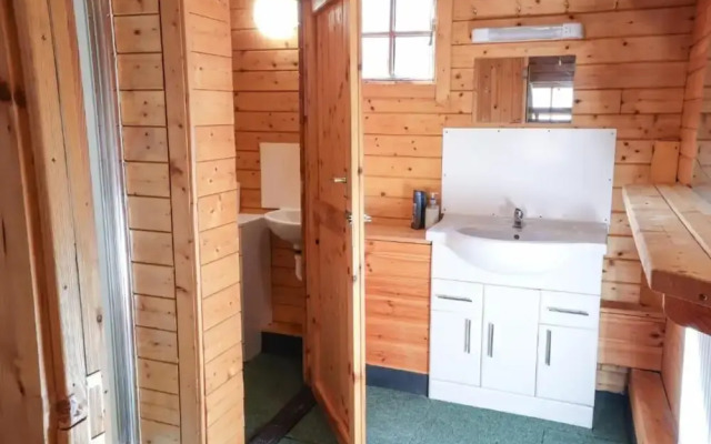 OYO Meadows Way Guest House