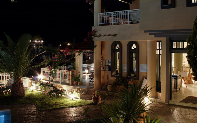 Aquarius Apartments