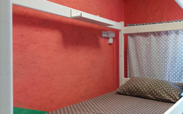 Hostel Orange