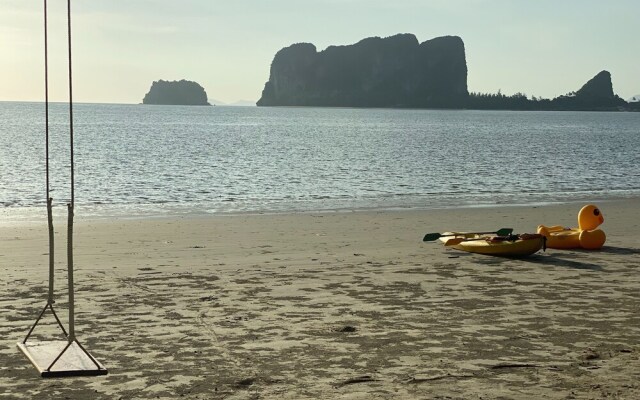 Blue Lagoon Home Trang