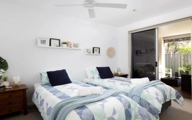 Living the Dream @ Corlette