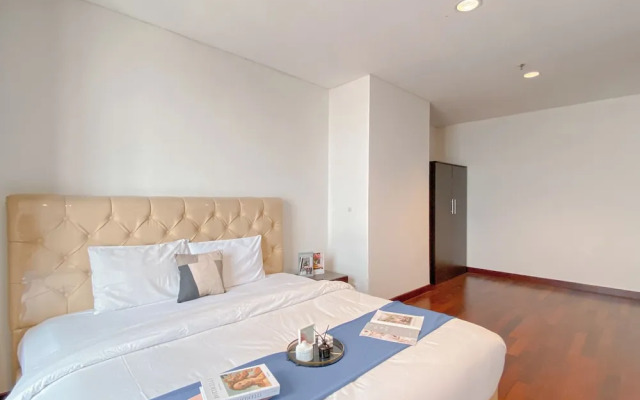 Big and Cozy 3BR Apartment Lucky Tower Residence