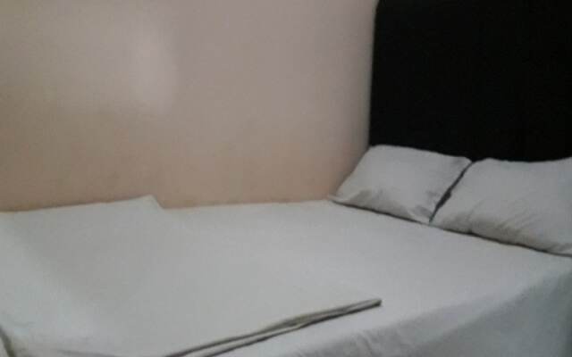 OYO 90706 Kost Alam Jaya Syariah