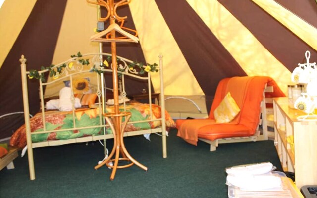 Woodside Spa & Glamping