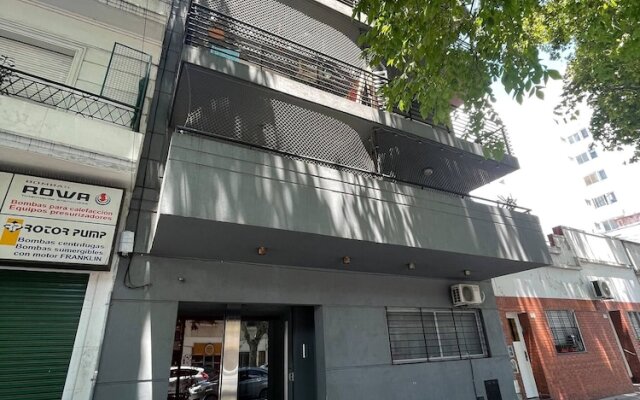"cozy and Versatile Studio in Villa Urquiza With Balcony and Electric Grill"