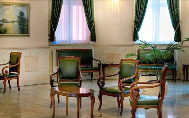 Moskva Hotel