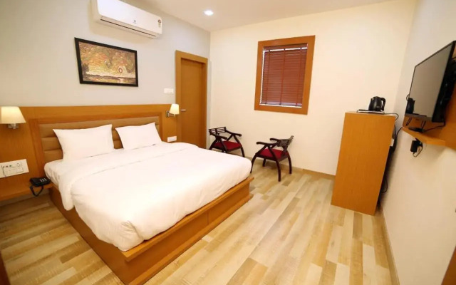Banyan Hotel&Restro
