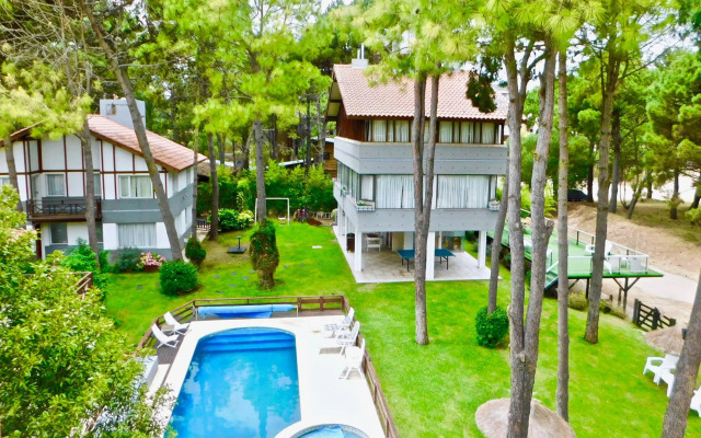 Suites Del Bosque