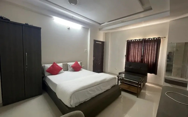 Goroomgo Narayan Executive Gujrat