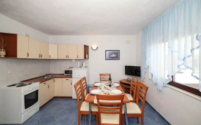 Holiday home in Slatine