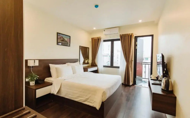 Paragon House & Residence