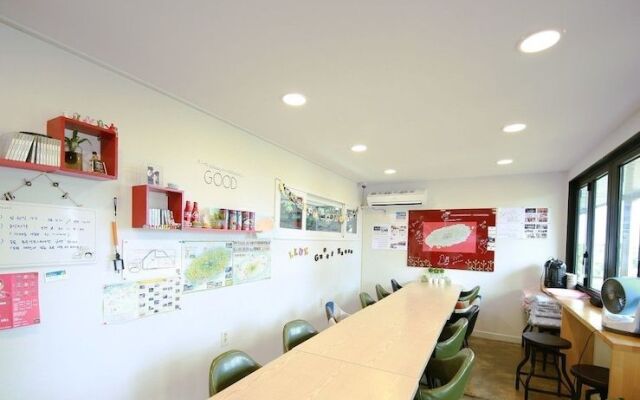 Jjuk Guesthouse Hostel