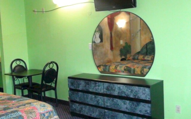 Safari Inn