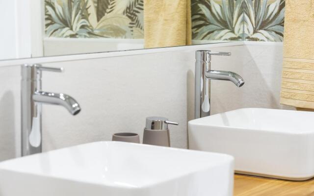 La Nea Beach Apartment