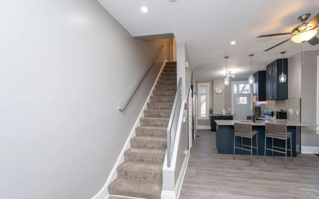 The Incline Suite 2