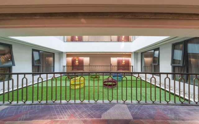 Shijiazhuang Mercure Hotel (Hebei Provincial Museum Wanda Plaza) – Balcony – Shijiazhuang