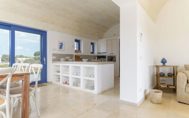 Casa Blue con piscina by Wonderful Italy